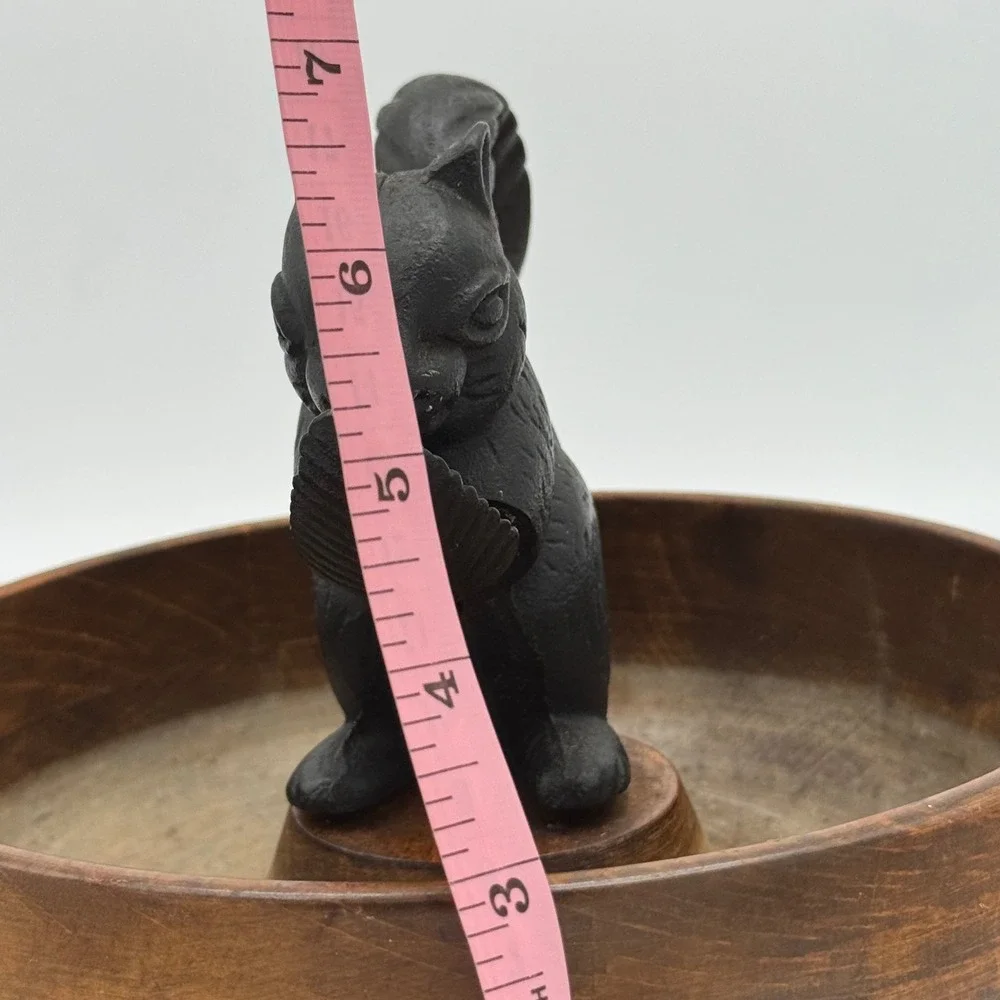Vintage Cast Iron Mechanical Squirrel Nutcracker Turned Wood Walnut Bowl 8